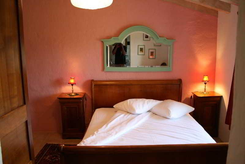 Auberge La Plaine Chabrillan المظهر الخارجي الصورة